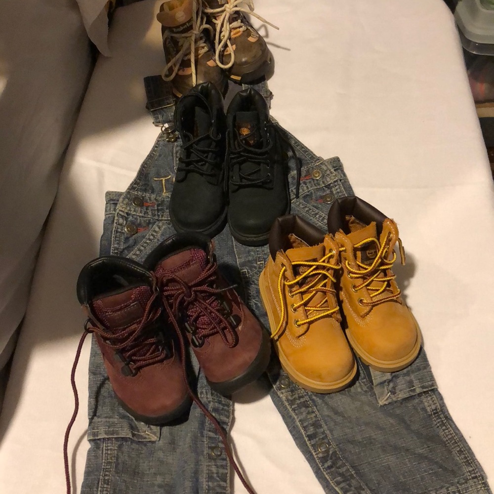 Bundle of 4 pairs of timberlands and 1 overall 🔥